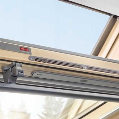 gzr top control bar 126550 01 940x940